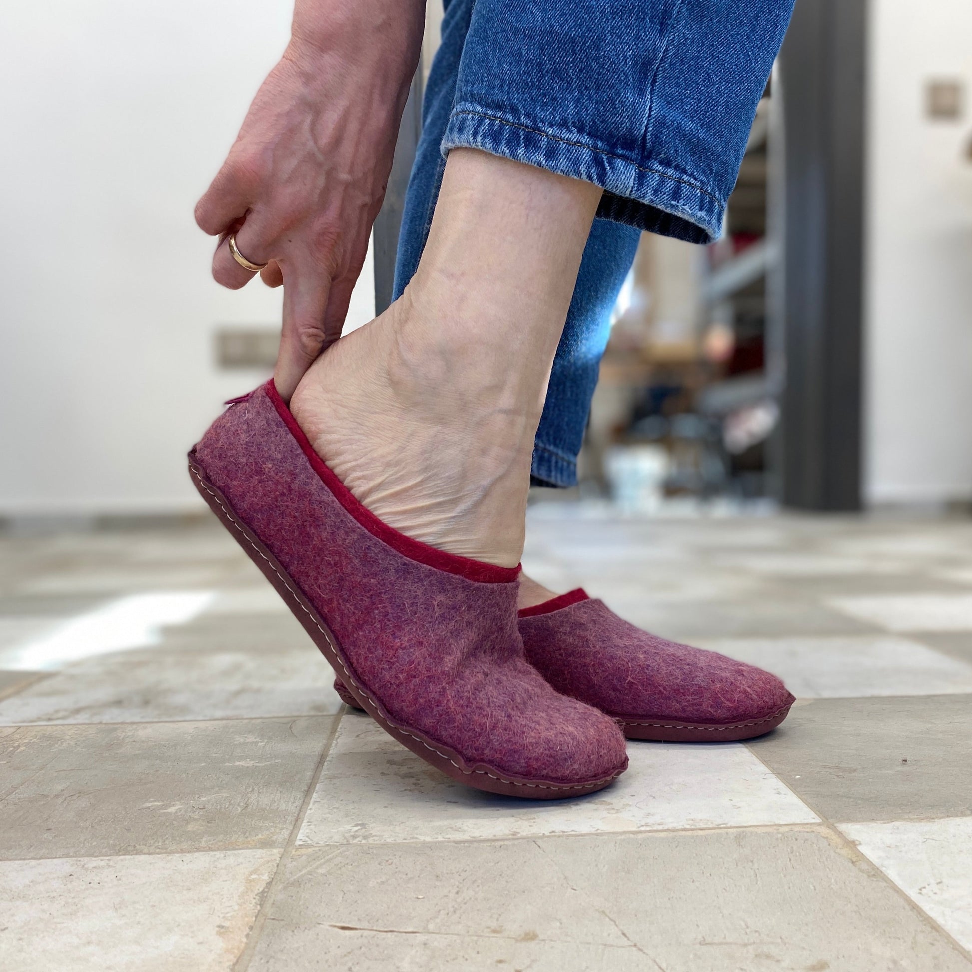 BureBure Handcrafted Dual-Layered Felted Wool House Slippers for Women