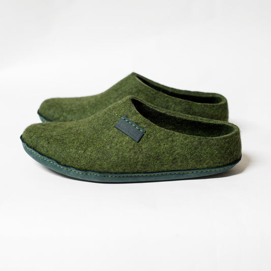 Easy to slip on men's slippers - Dark Olive