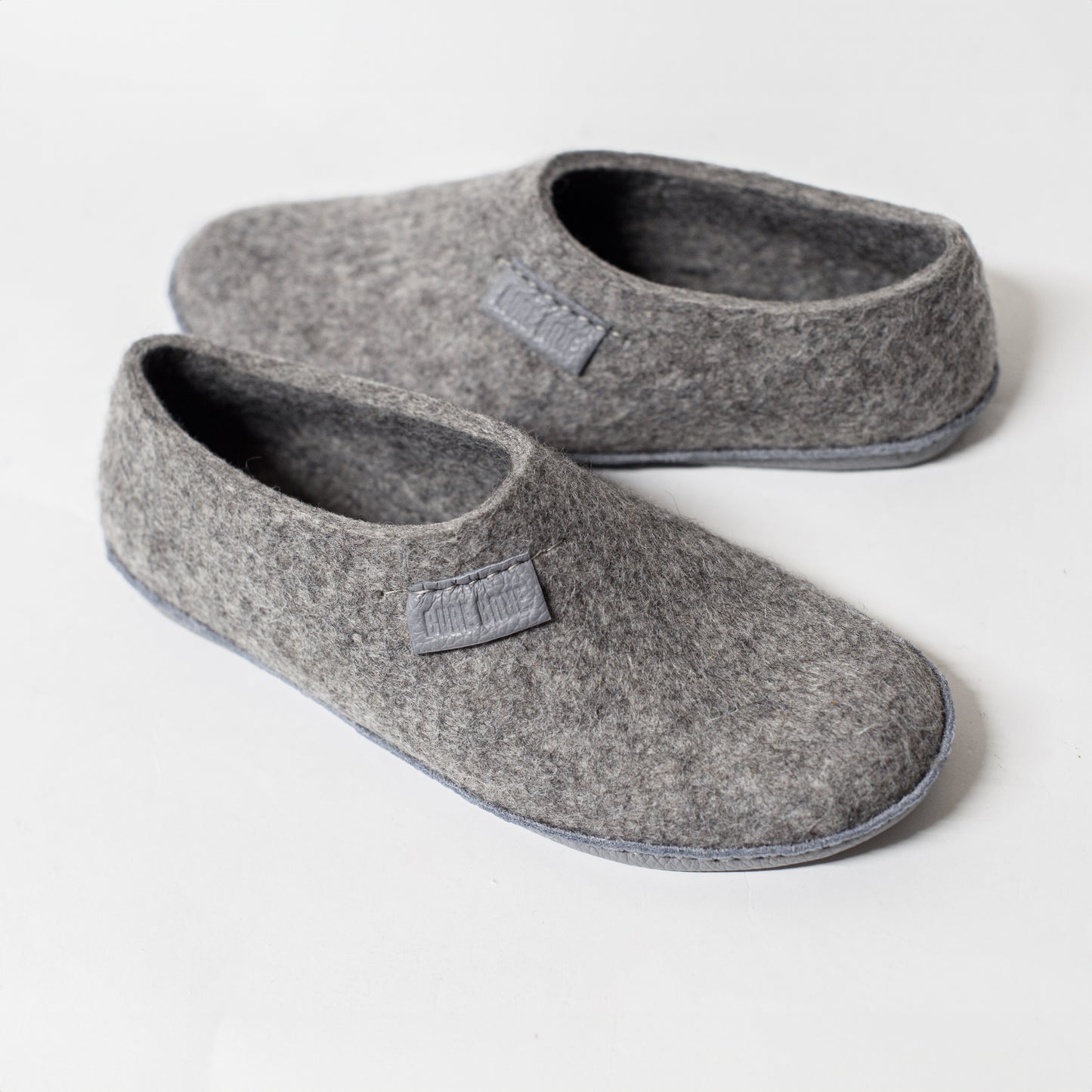 BURE Women's clogs slippers - Gray