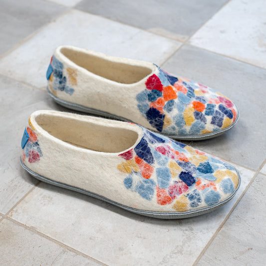 BureBure felted wool house slippers for women with natural linen