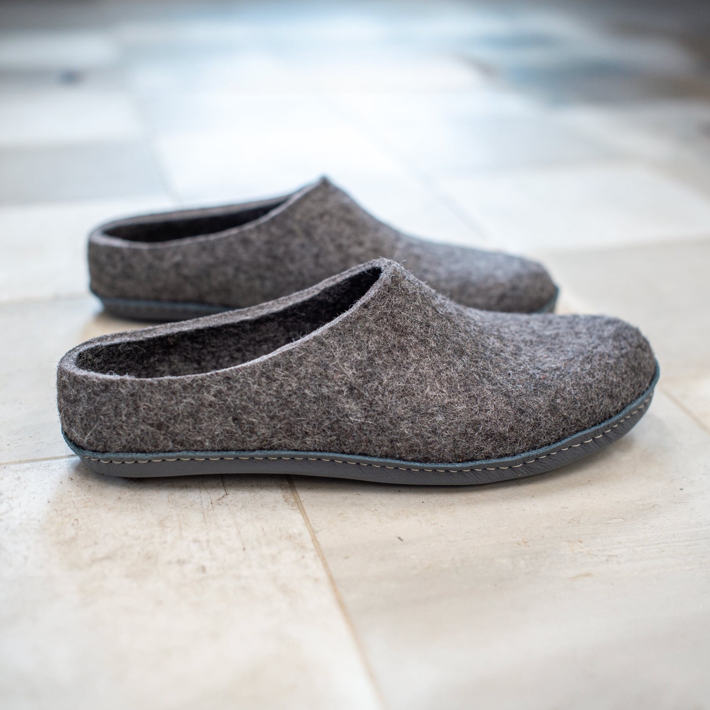 Slip-On Slippers SEMI-Grey