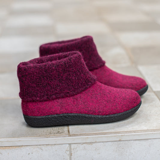 Women's WOOBOOTS with Knitted Leg Warmers - Dark pink