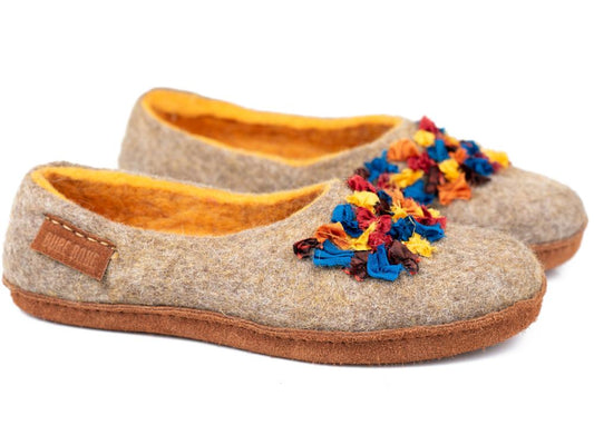 Beige woolen slippers with  sari silk ribbons