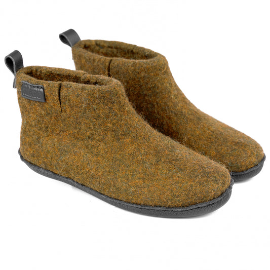 Cognac WOOBOOT mid ankle slippers with pull loop & short side cut