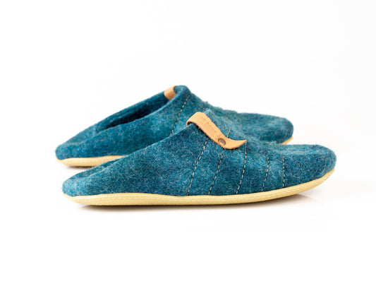 Fresh ocean color collapsible Felted Slippers - backless slippers that turn into woolen clogs