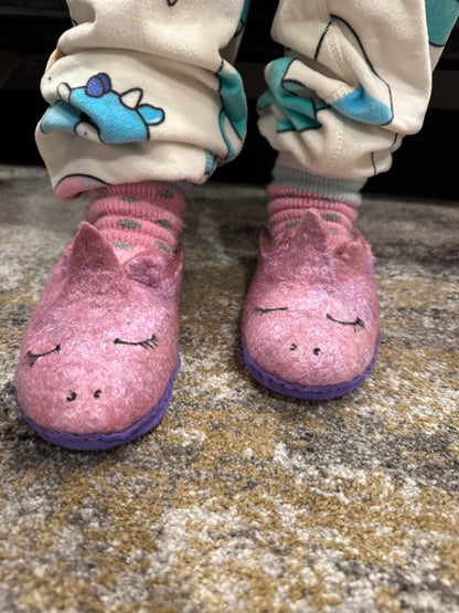 Pink Unicorn Slippers Youth (Eu 30/39)