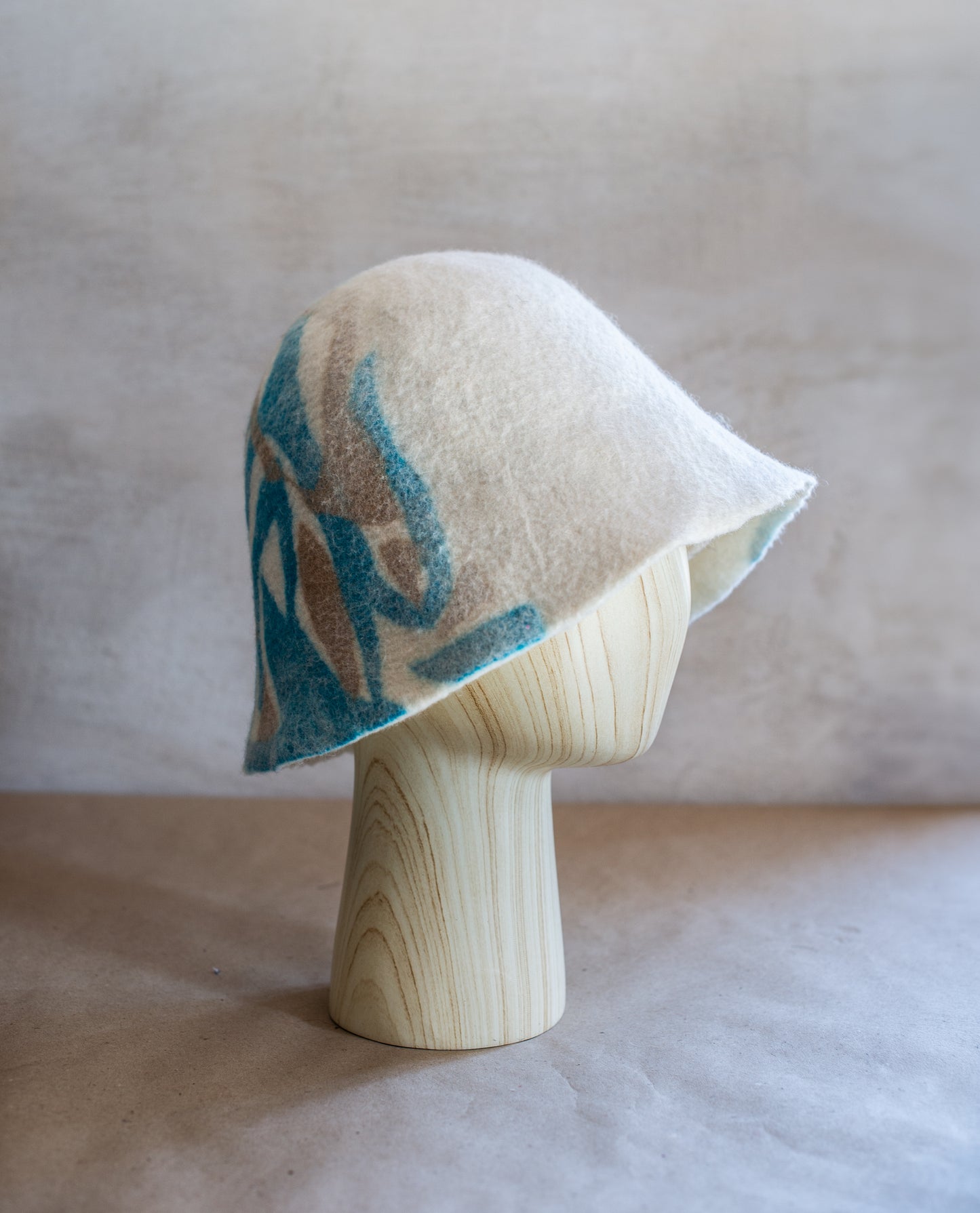 Reversible Extra Fine Merino Wool Sauna Hat