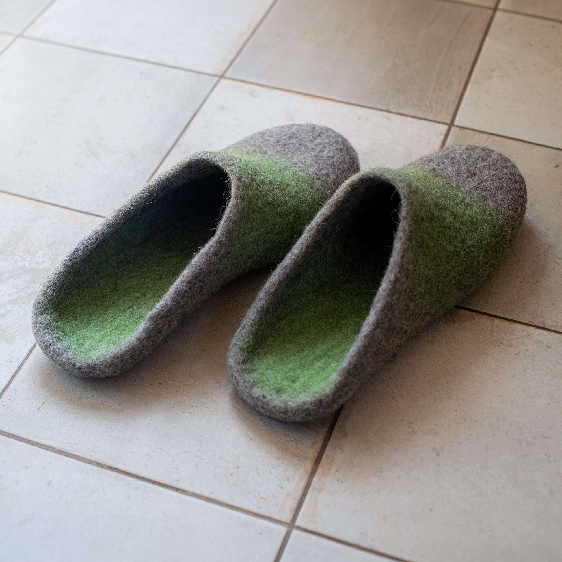 [felted_slippers],[wool_slippers], [burebure_slippers], [warm_wool_slippers], Men's Slip Ons Slippers, BureBure handmade felted wool slippers