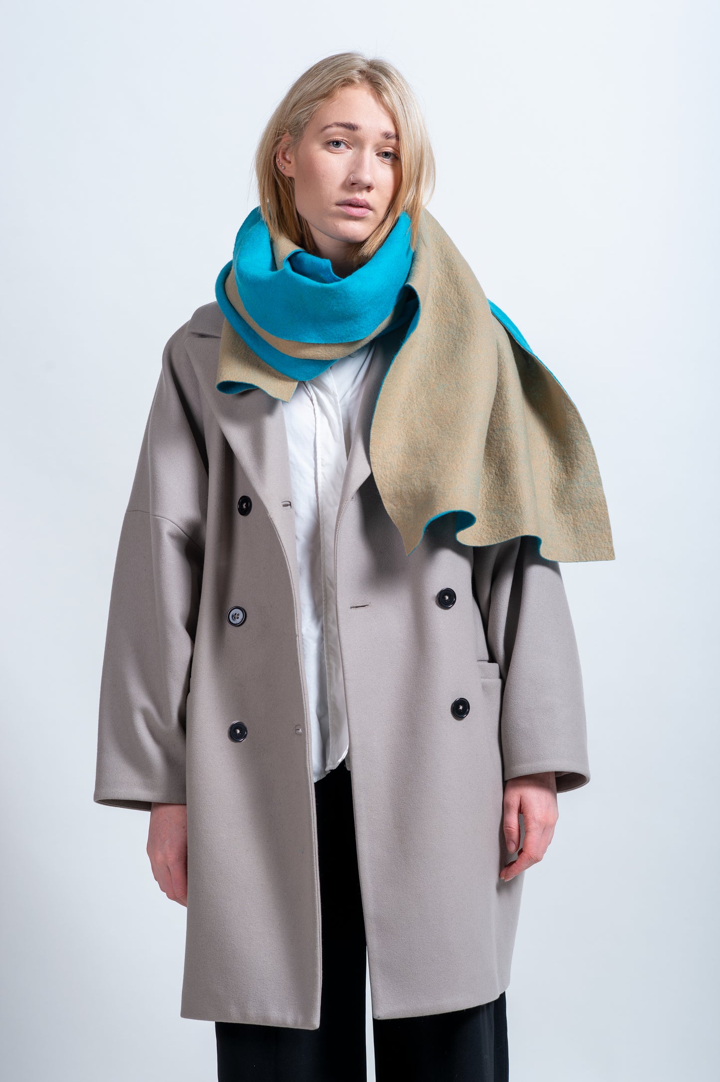 Two-Tone Extra Soft Merino Felt Scarf – Cashmere Feel