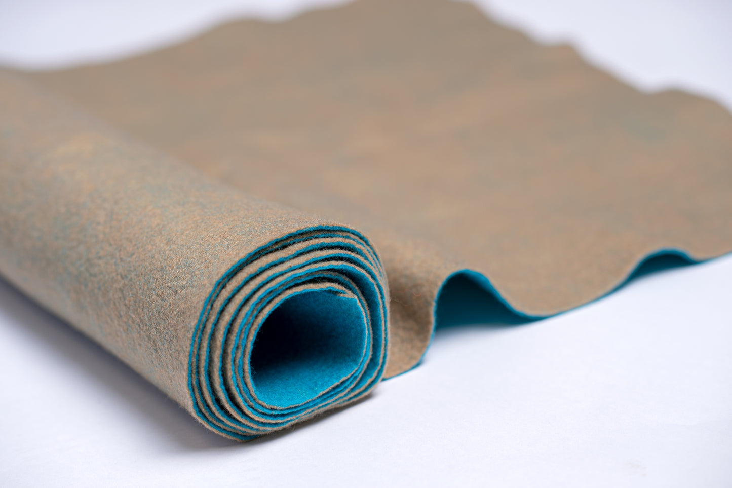 Two-Tone Extra Soft Merino Felt Scarf – Cashmere Feel