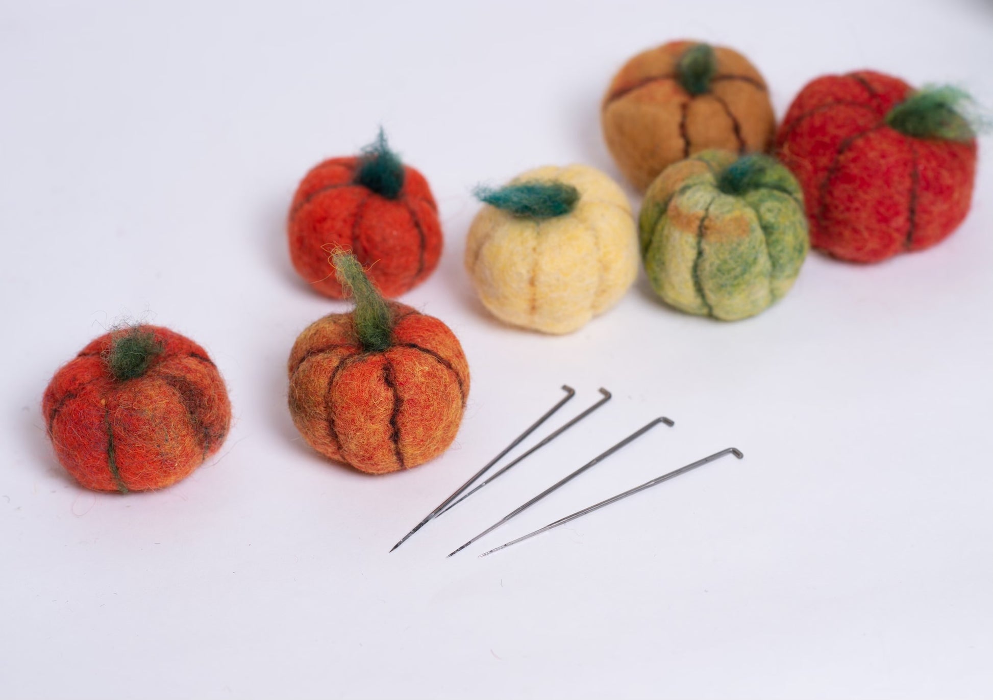 Wool Pumpkins Felting Kit - 12 Colors Autumn Goods Craft Kit - DIY Kit –  BureBure shoes and slippers