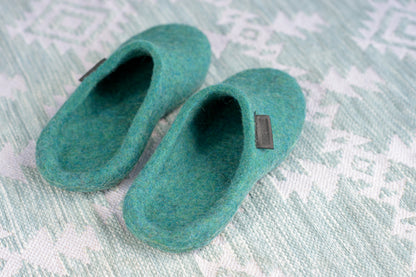 Easy to slip on backless men slippers from felted wool