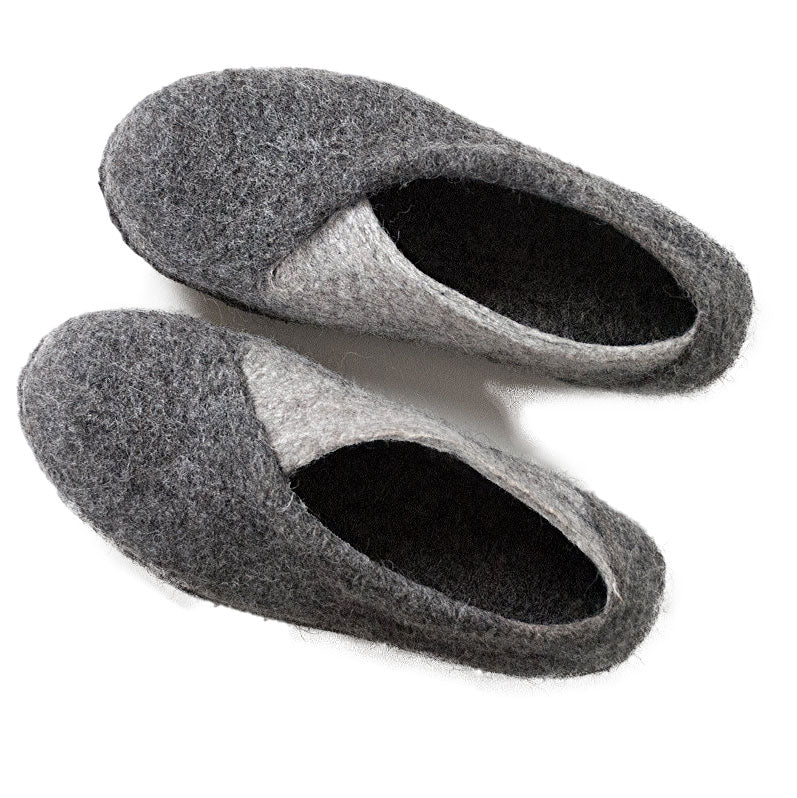 Natural gray felted wool ENVELOPE slippers that make the feet look smaller